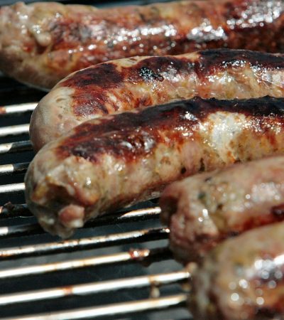 Hogyan süssünk kolbászt tökéletesre